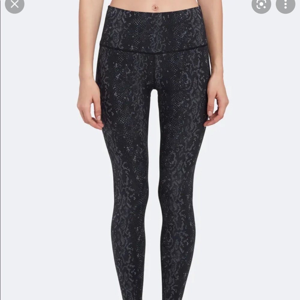 Varley Black Viper Leggings